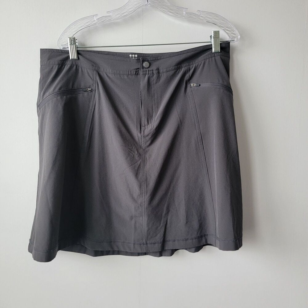title nine womens Swingtastic Skort size 12 Mid rise pocket Outdoor Athleisure